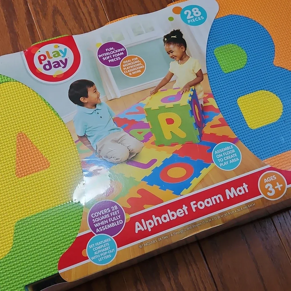 28 Piece Alphabet ABC Foam Playmat Learning Toy Spark Create Imagine - NEW
